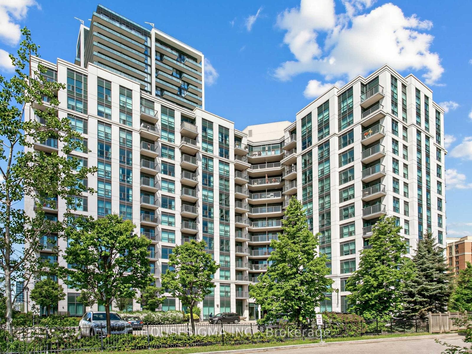 185 ONEIDA Crescent Unit 1109, Richmond Hill, ON L4B 0B1 - Photo 1