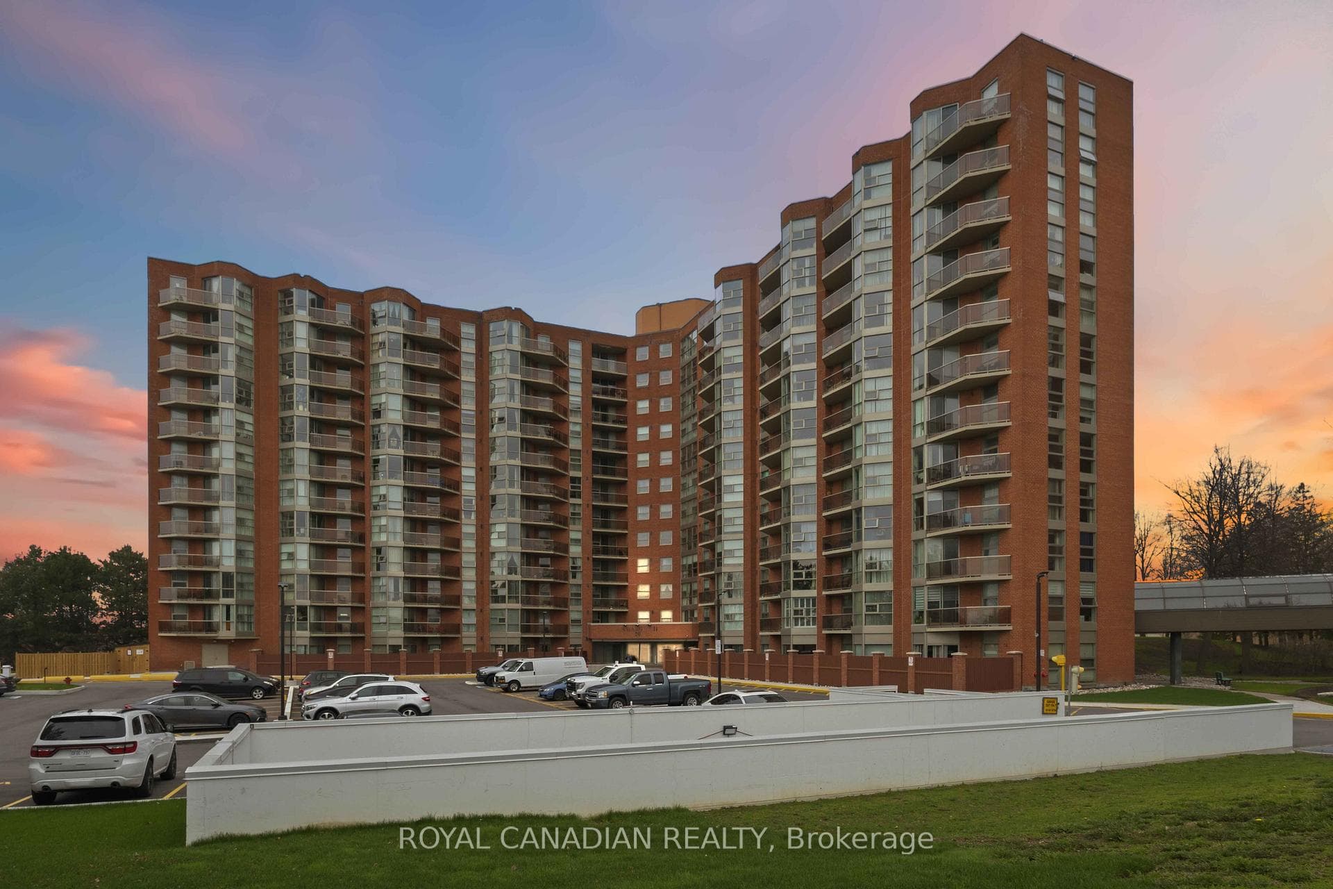 20 Dean Park Road Unit 510, Scarborough (Morningside / West Hill), ON M1B 3G9 - Photo 1