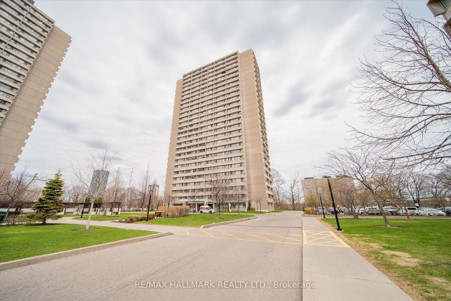 725 Don Mills Road Unit 1101, Flemingdon Park / Don Mills, ON M3C 1S6 - Photo 1