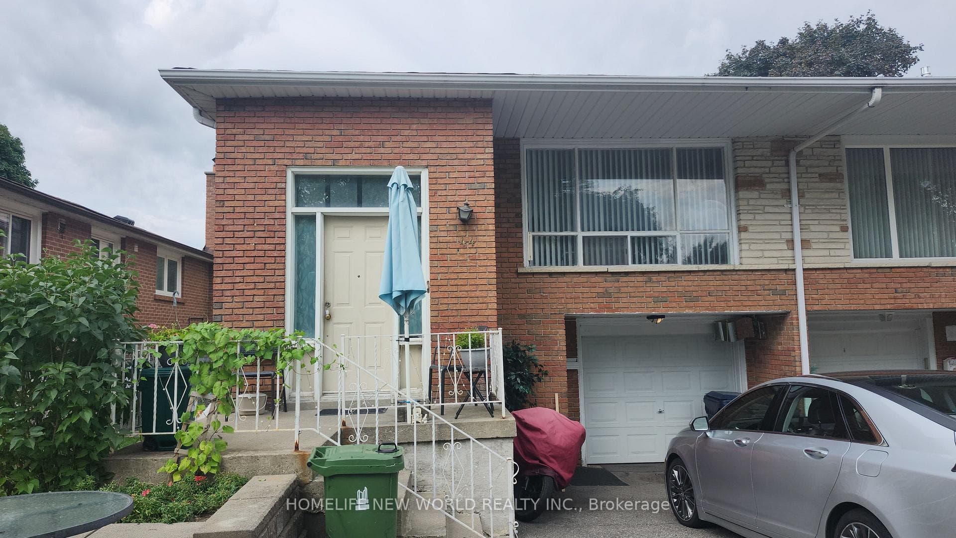 44 MENTOR Boulevard, Hillcrest Village / Bayview Village, ON M2H 2N1 - Photo 1