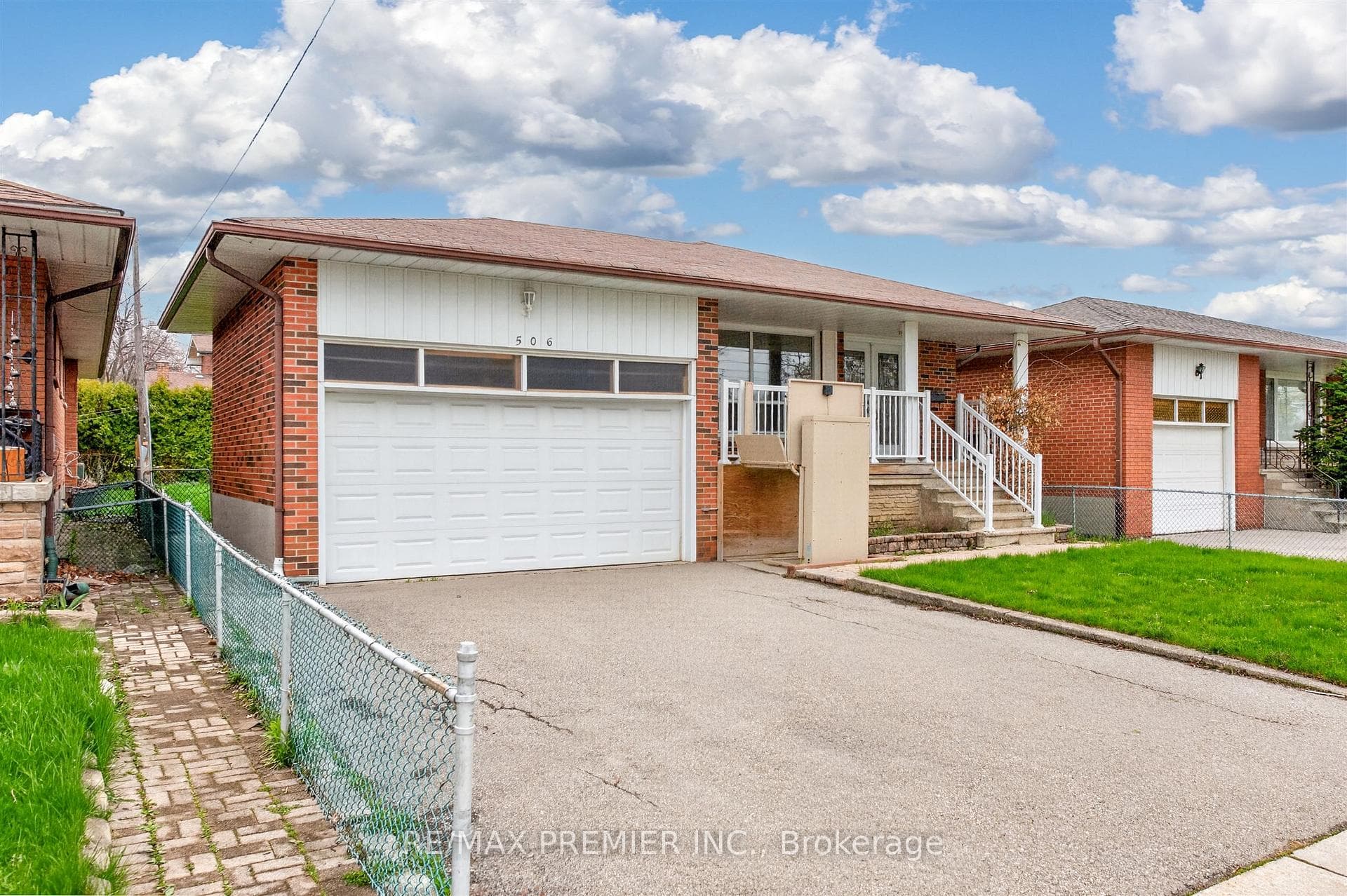 506 Rathburn Road, Etobicoke (Islington / Rexdale), ON M9C 3S8 - Photo 1
