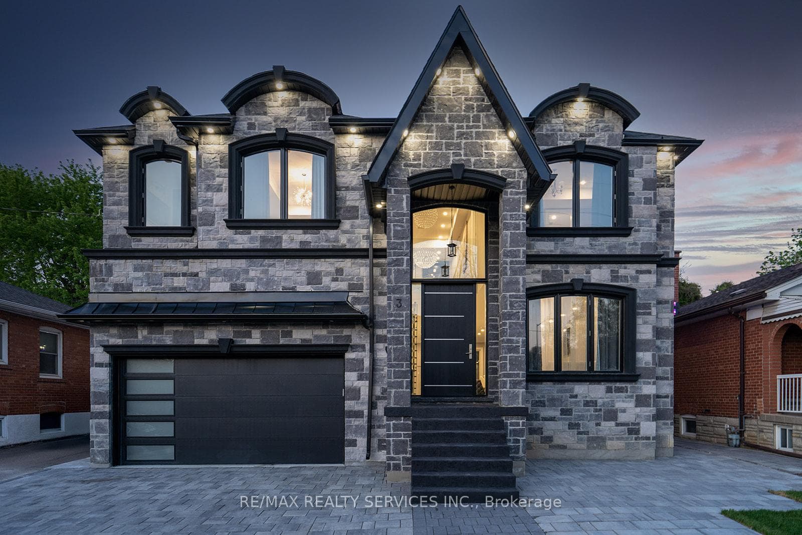 3 Bonnyview Drive, Corso Italia / Dufferin Grove, ON M8Y 3G5 - Photo 1