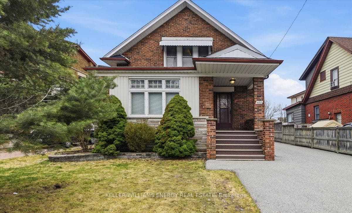 482 Simcoe Street, Oshawa, ON L1G 4T6 - Photo 1