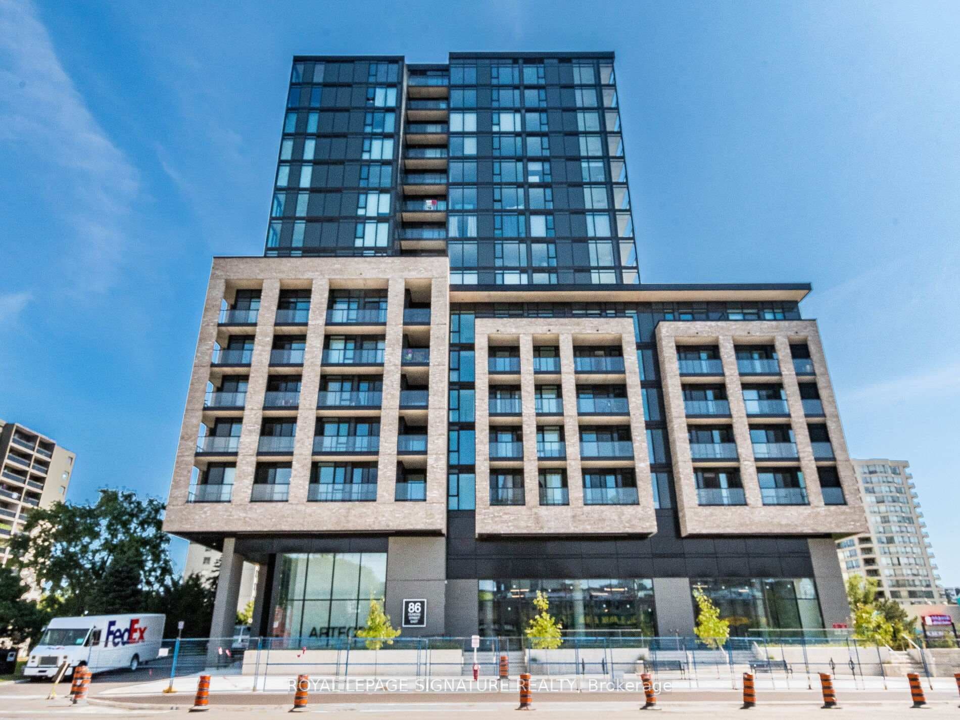 86 Dundas Street Unit 622, Mississauga, ON L5A 0B1 - Photo 1