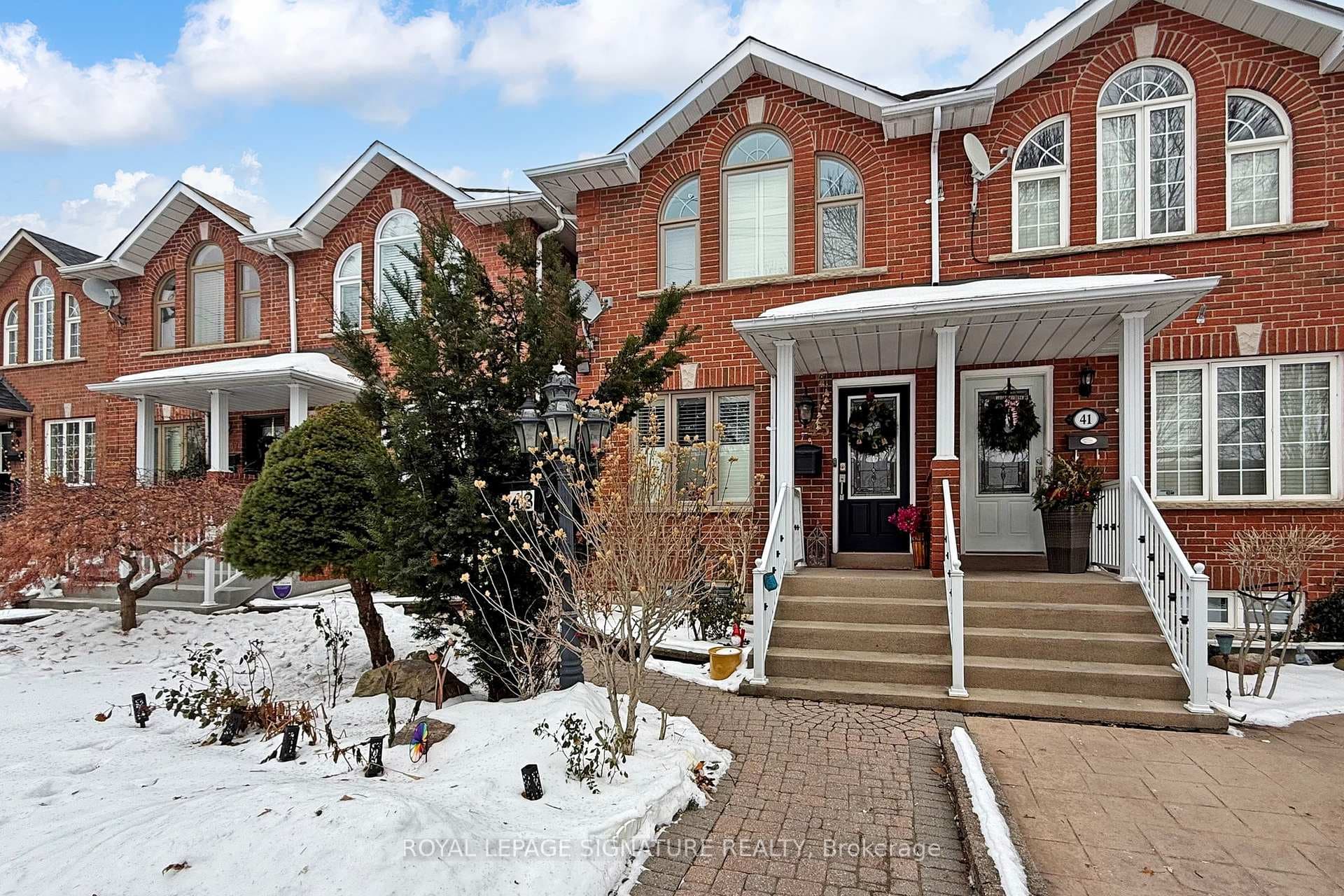 43 Alessia Circle, Keelesdale / Eglinton West, ON M6E 5A6 - Photo 1