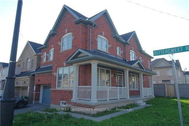 36 Kimborough Hollow Unit Lower, Brampton