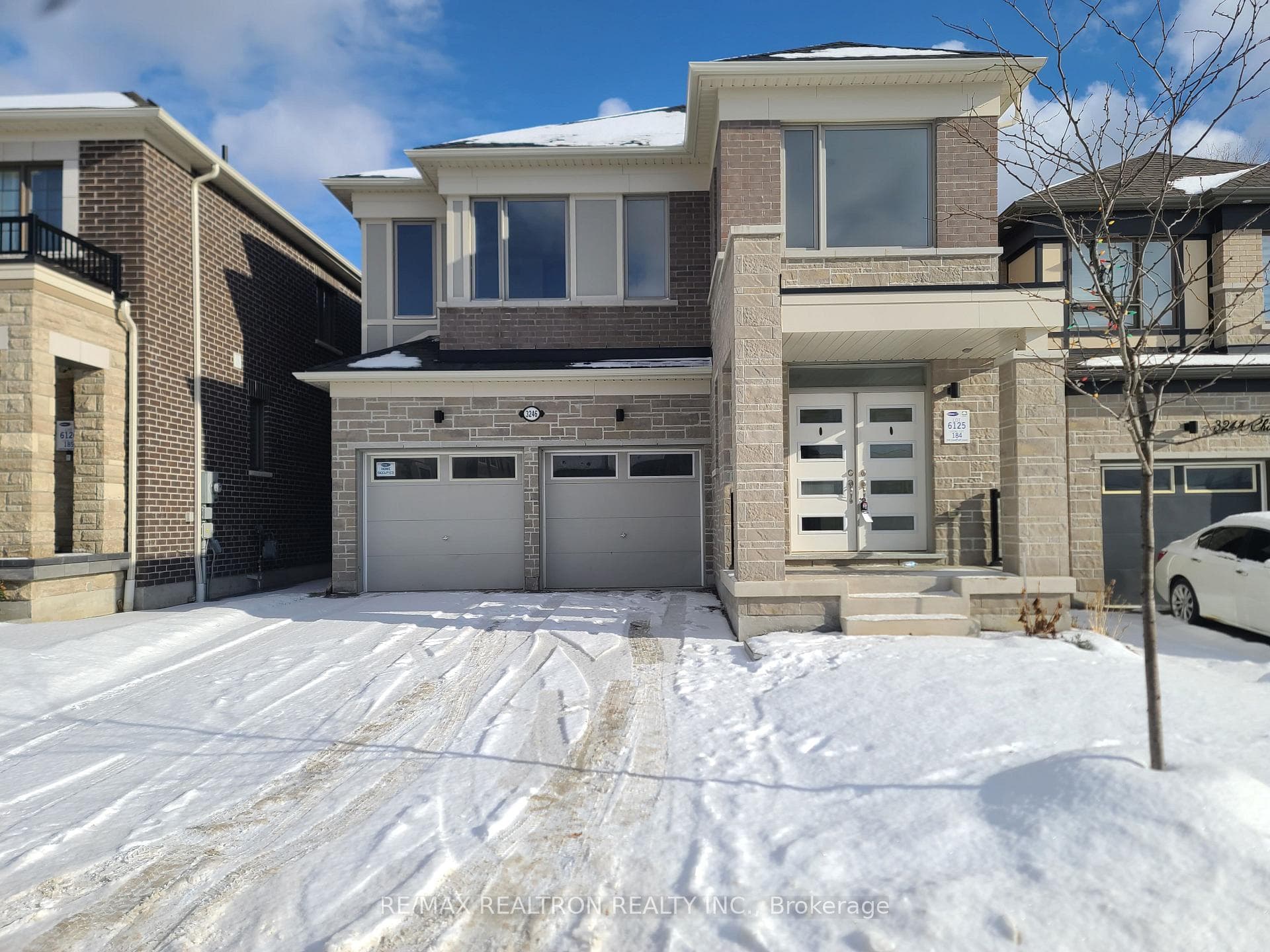 3246 Chimney Swift Crescent, Pickering, ON L1X 0N3 - Photo 1