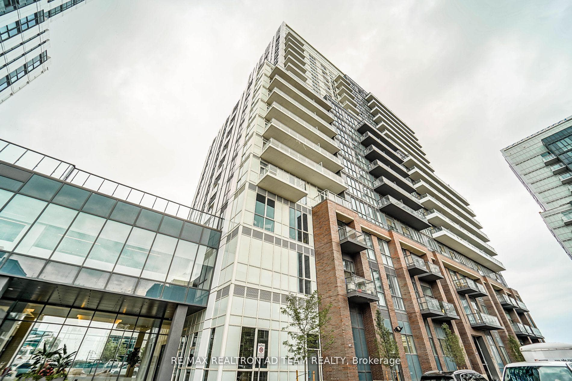 38 Honeycrisp Crescent Unit 1017, Vaughan