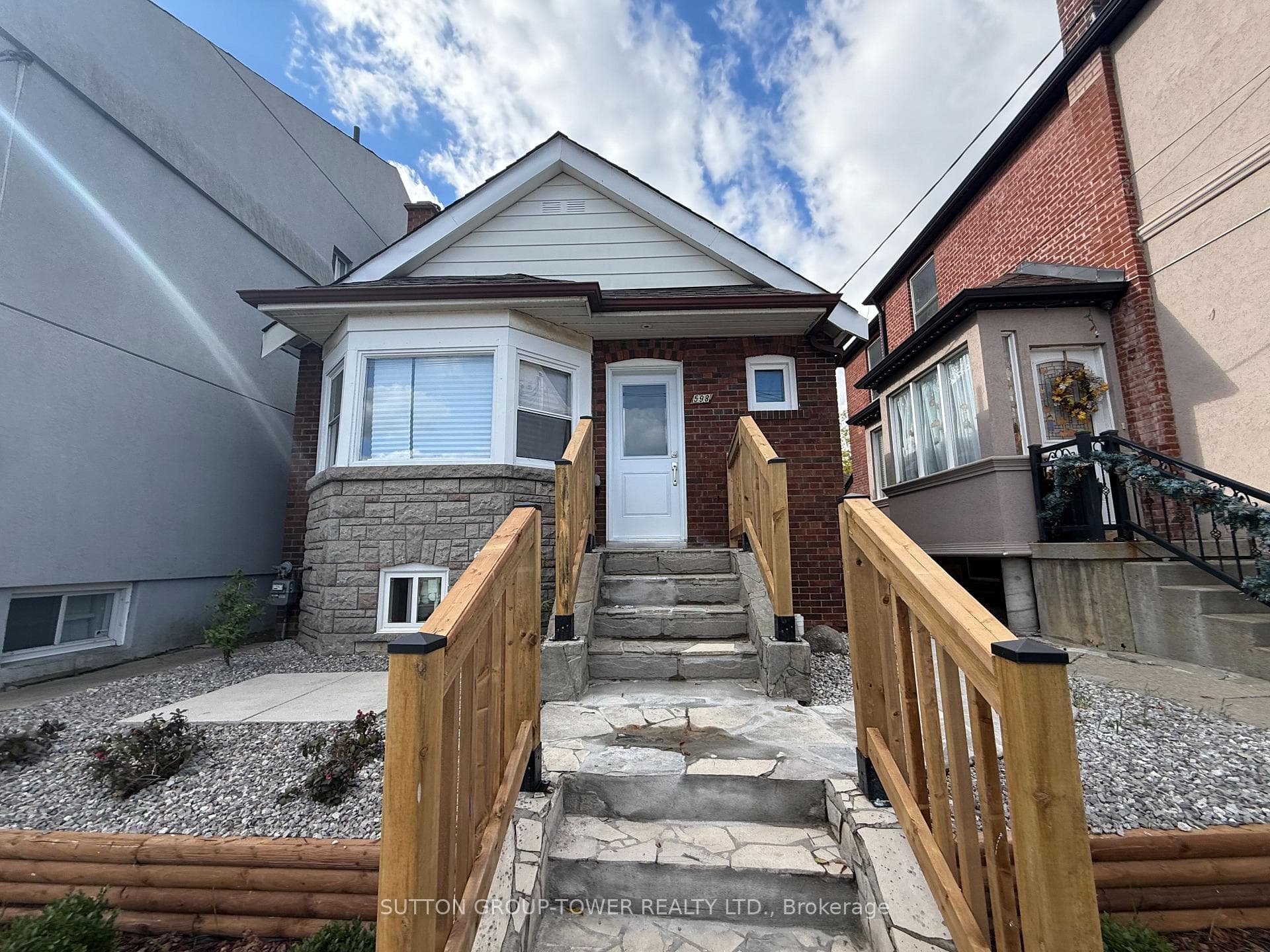 598 Oakwood Avenue, Forest Hill / Deer Park, ON M6E 2X8 - Photo 1
