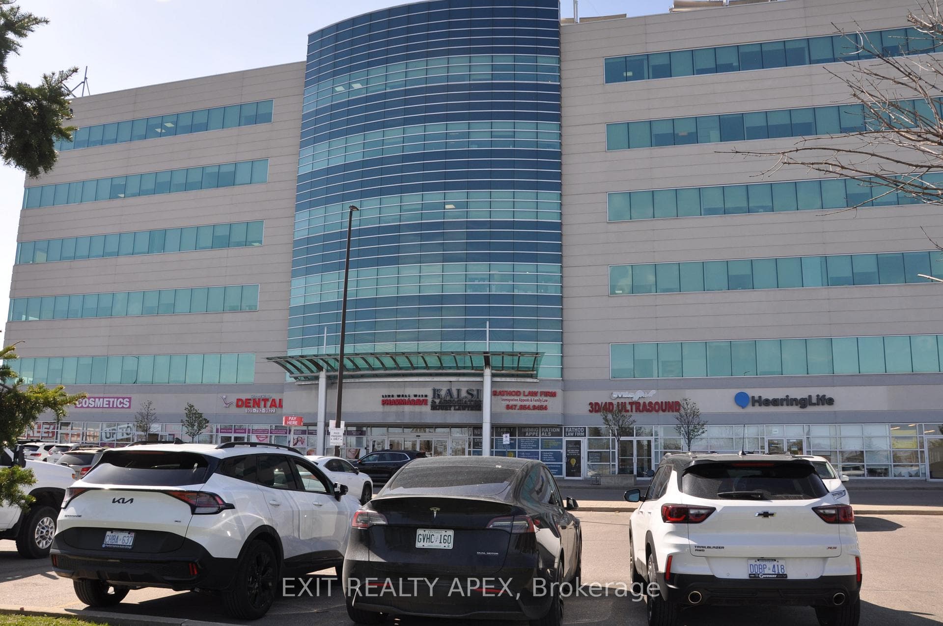 2250 Bovaird Drive Unit 403, Brampton, ON L6R 3J5 - Photo 1