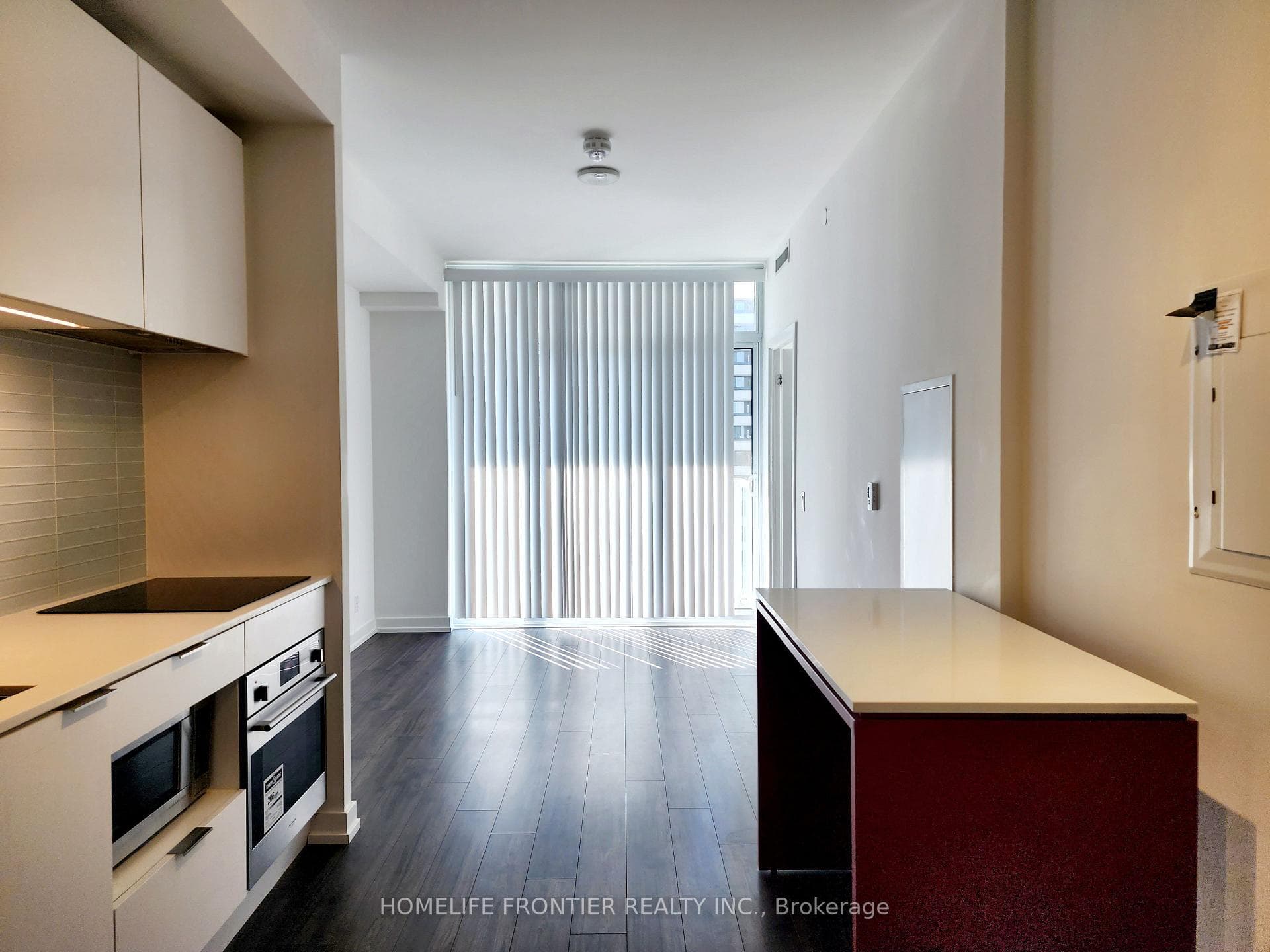 33 Helendale Avenue Unit 717, Forest Hill / Deer Park, ON M4R 1C5 - Photo 1