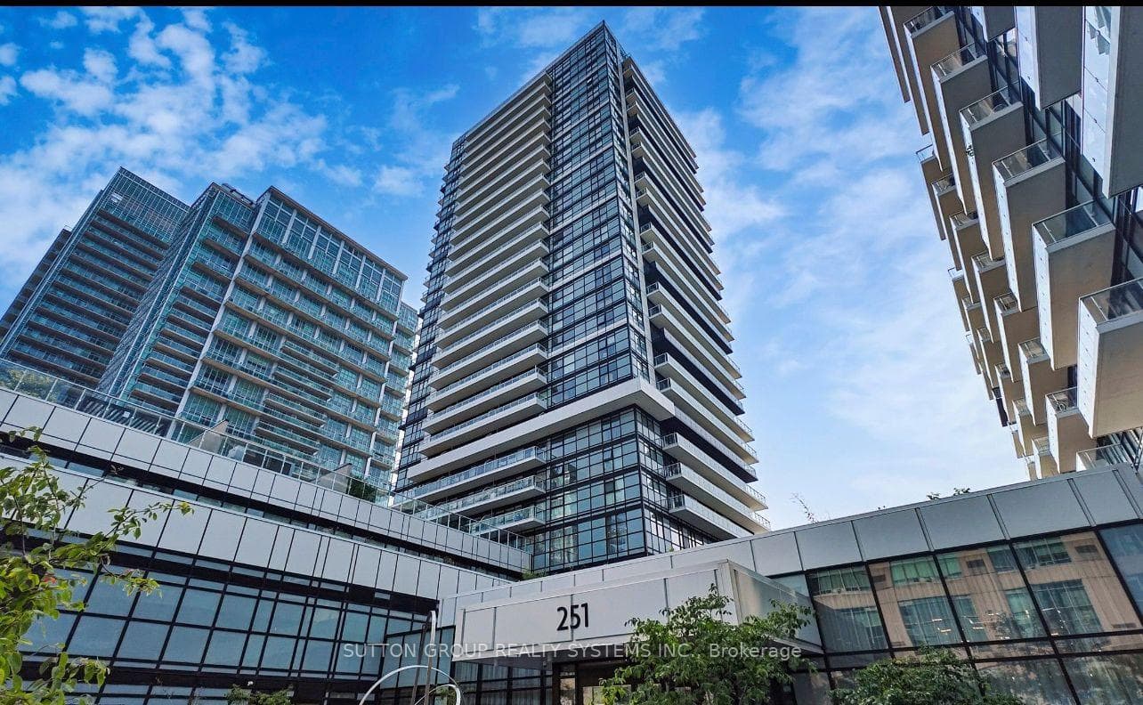 251 Manitoba Street Unit 317, Toronto W06