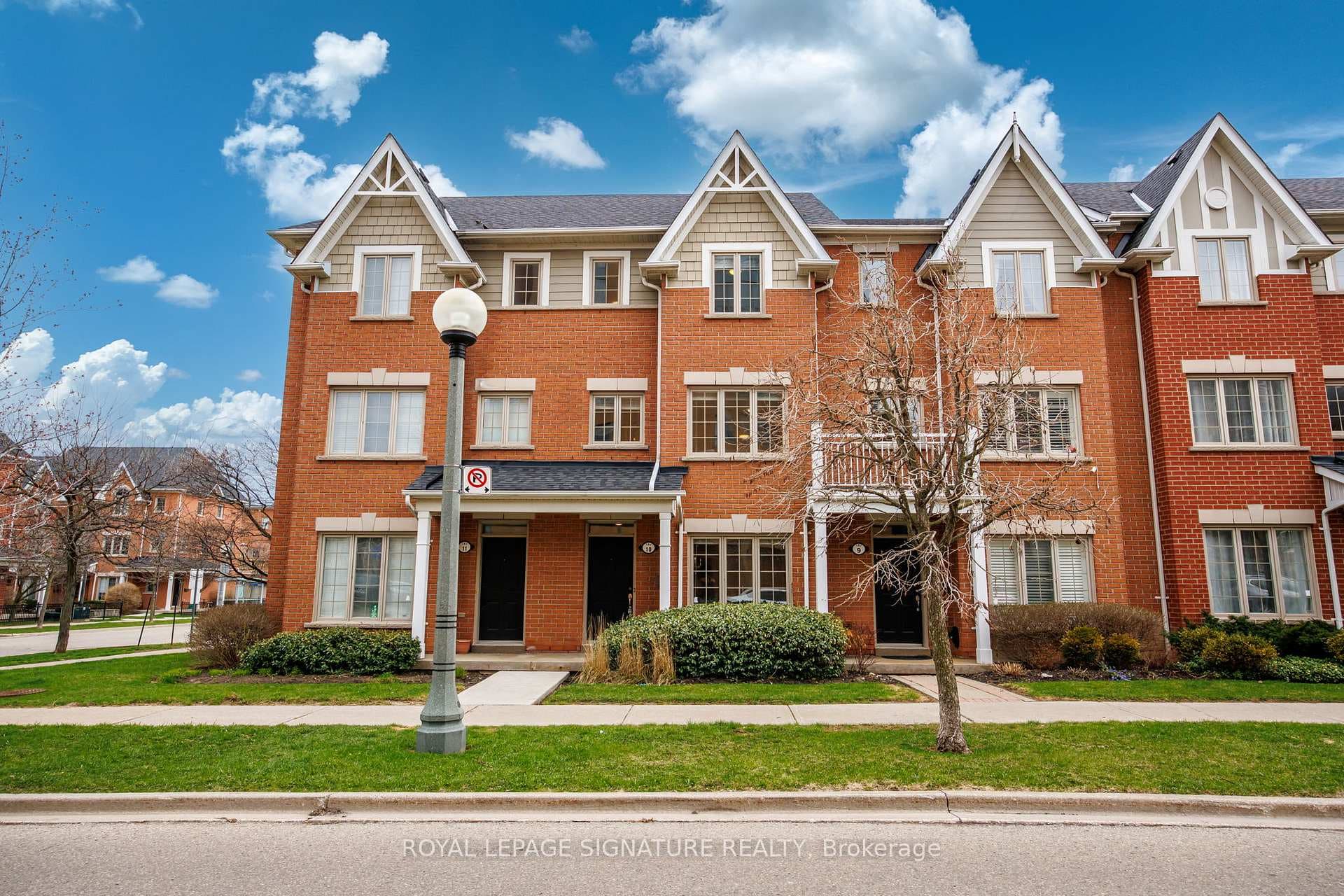 161 Thirteenth Street Unit 10, Liberty Village / Parkdale / South Parkdale, ON M8V 4E4 - Photo 1