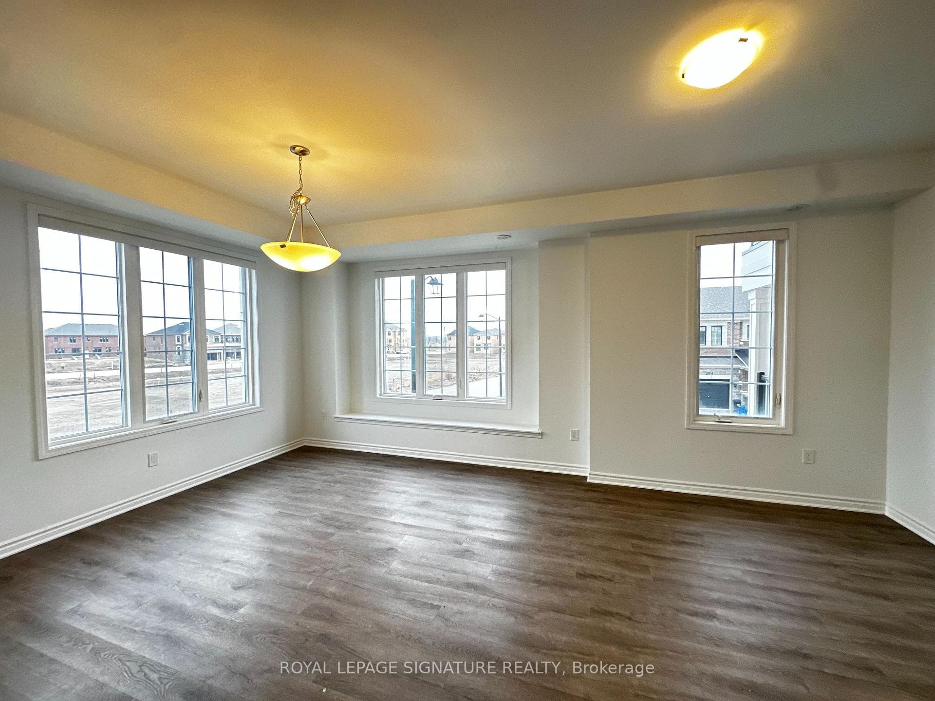 1259 Lily Crescent Unit 15, Milton, ON L9E 2C1 - Photo 1