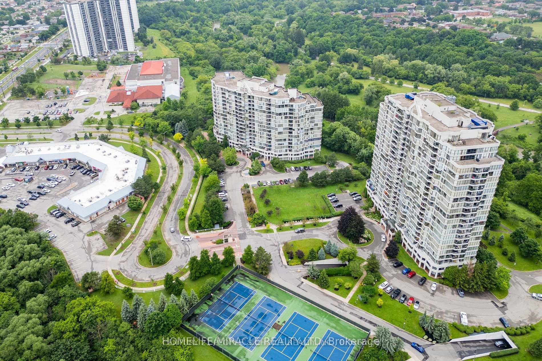 5 Rowntree Road Unit 708, Etobicoke (West Mall / Rexdale), ON M9V 5G9 - Photo 1