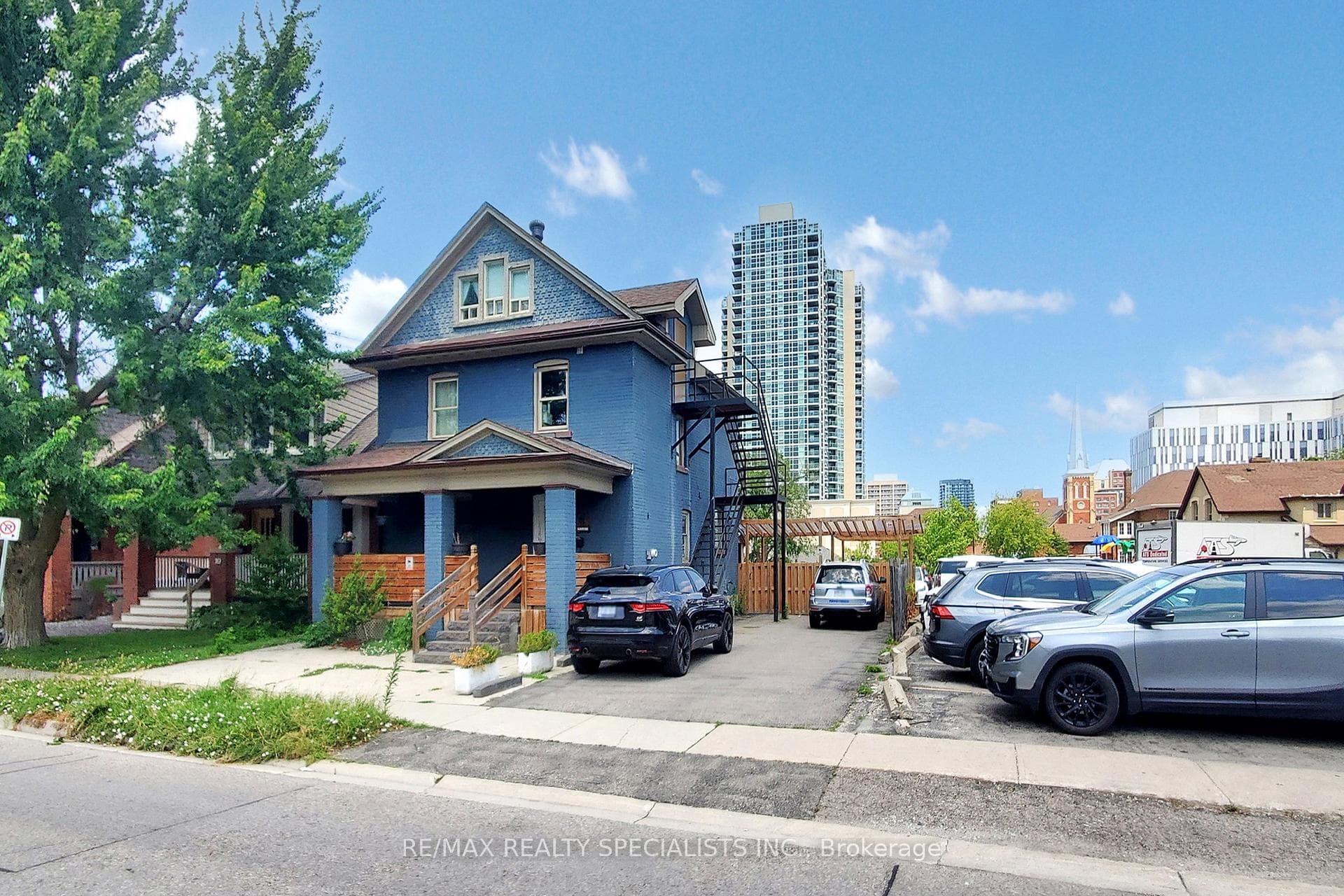 8 Mill Street, Brampton, ON L6X 1S6 - Photo 1
