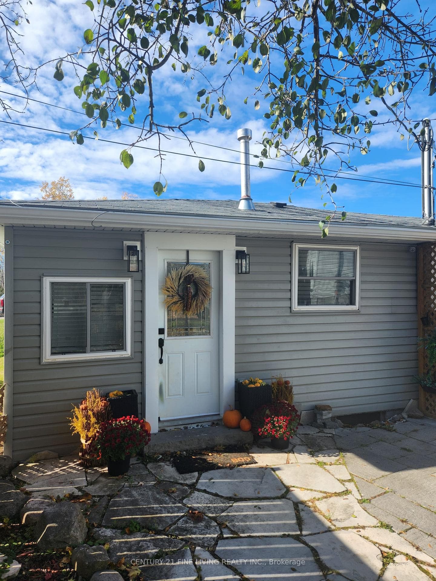 6286 Black River Road, Georgina, ON L0E 1R0 - Photo 1