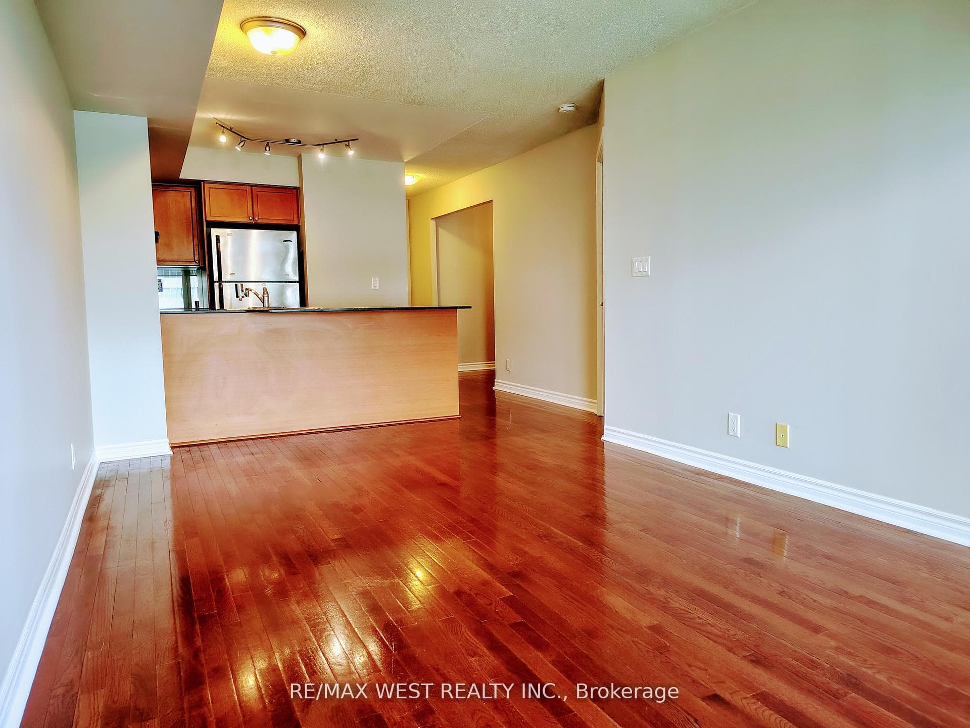 1 Elm Drive Unit 1301, Mississauga, ON L5B 4M1 - Photo 1