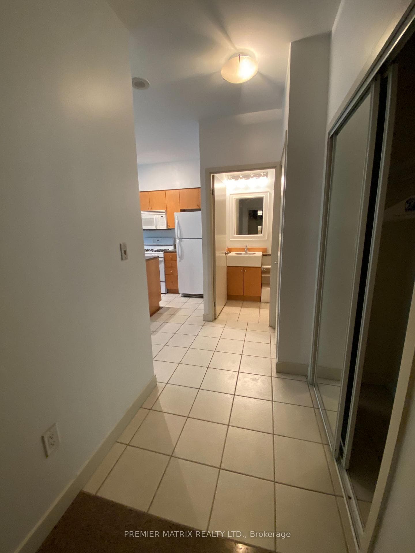 10 Navy Wharf Court Unit 101, Downtown Toronto / Waterfront, ON M5V 3V2 - Photo 1