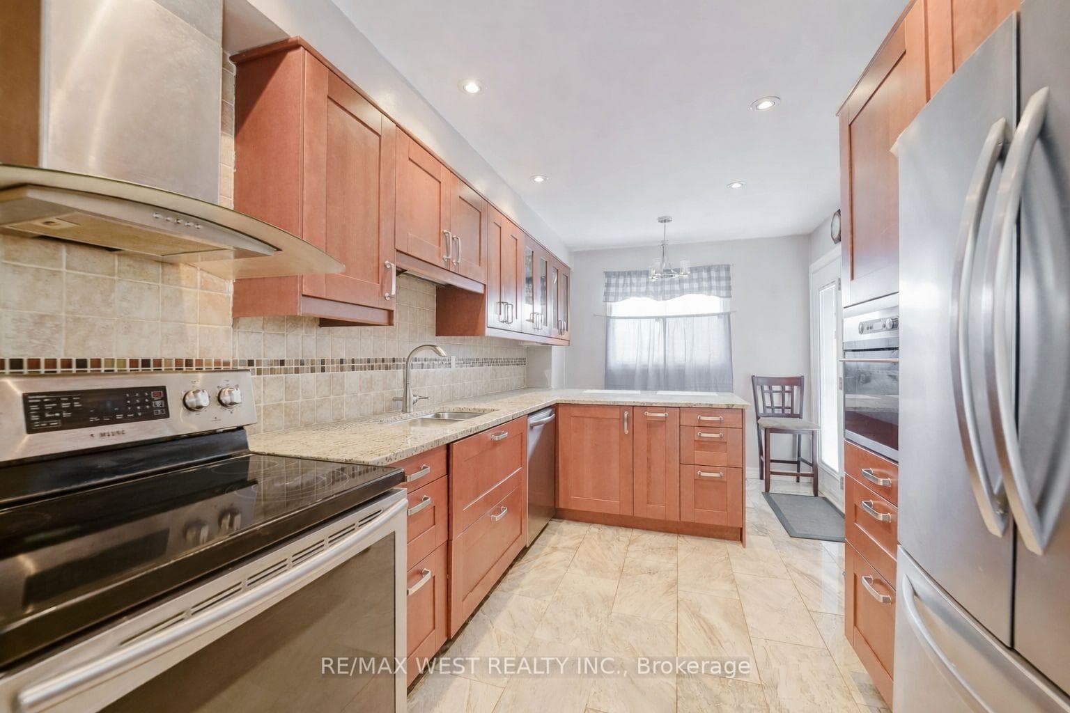 114 Courtlands Drive, Scarborough (Morningside / West Hill), ON M1B 4M7 - Photo 1