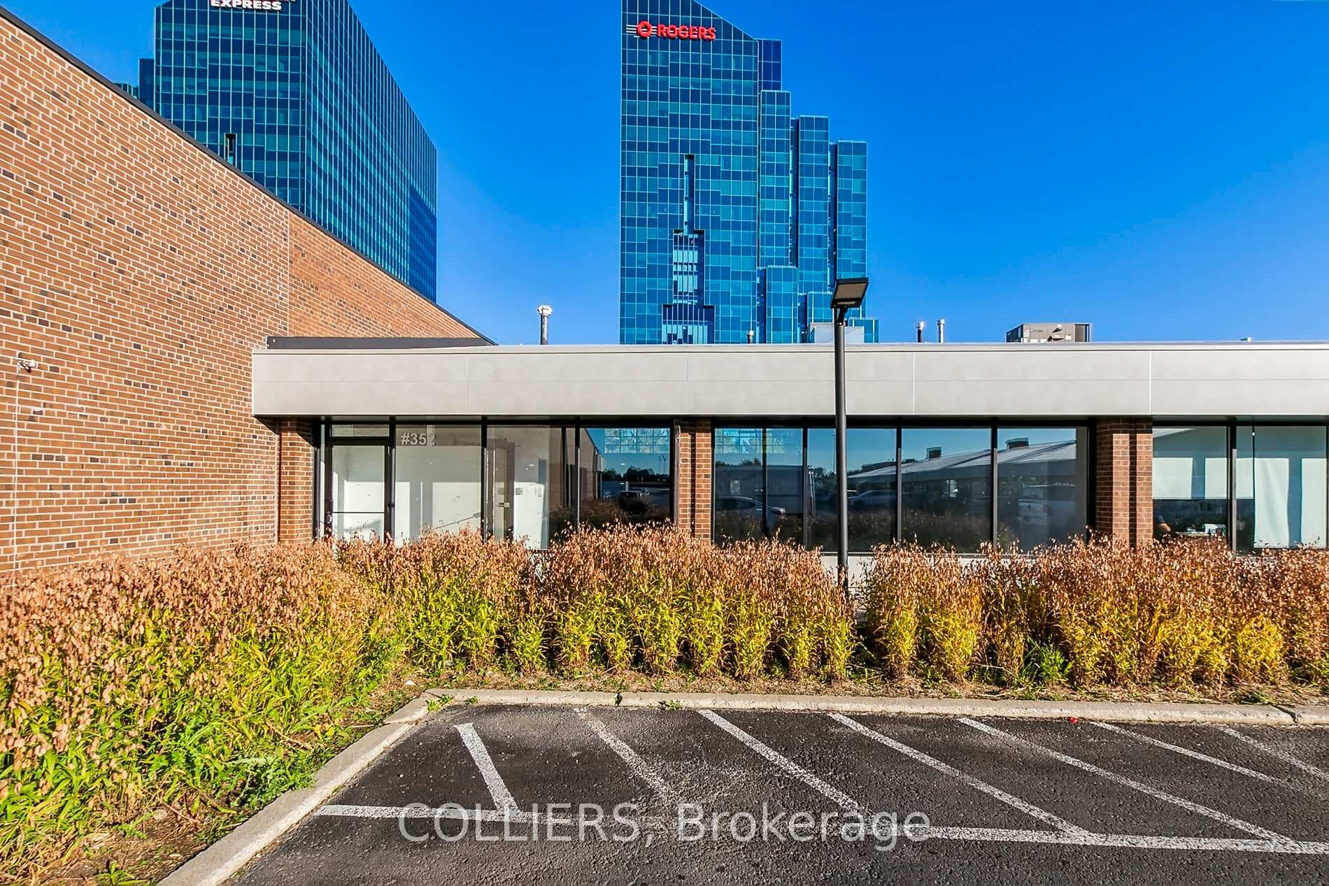 280-422 Consumers Road Unit 19, Hillcrest Village / Bayview Village, ON M2J 1P3 - Photo 1