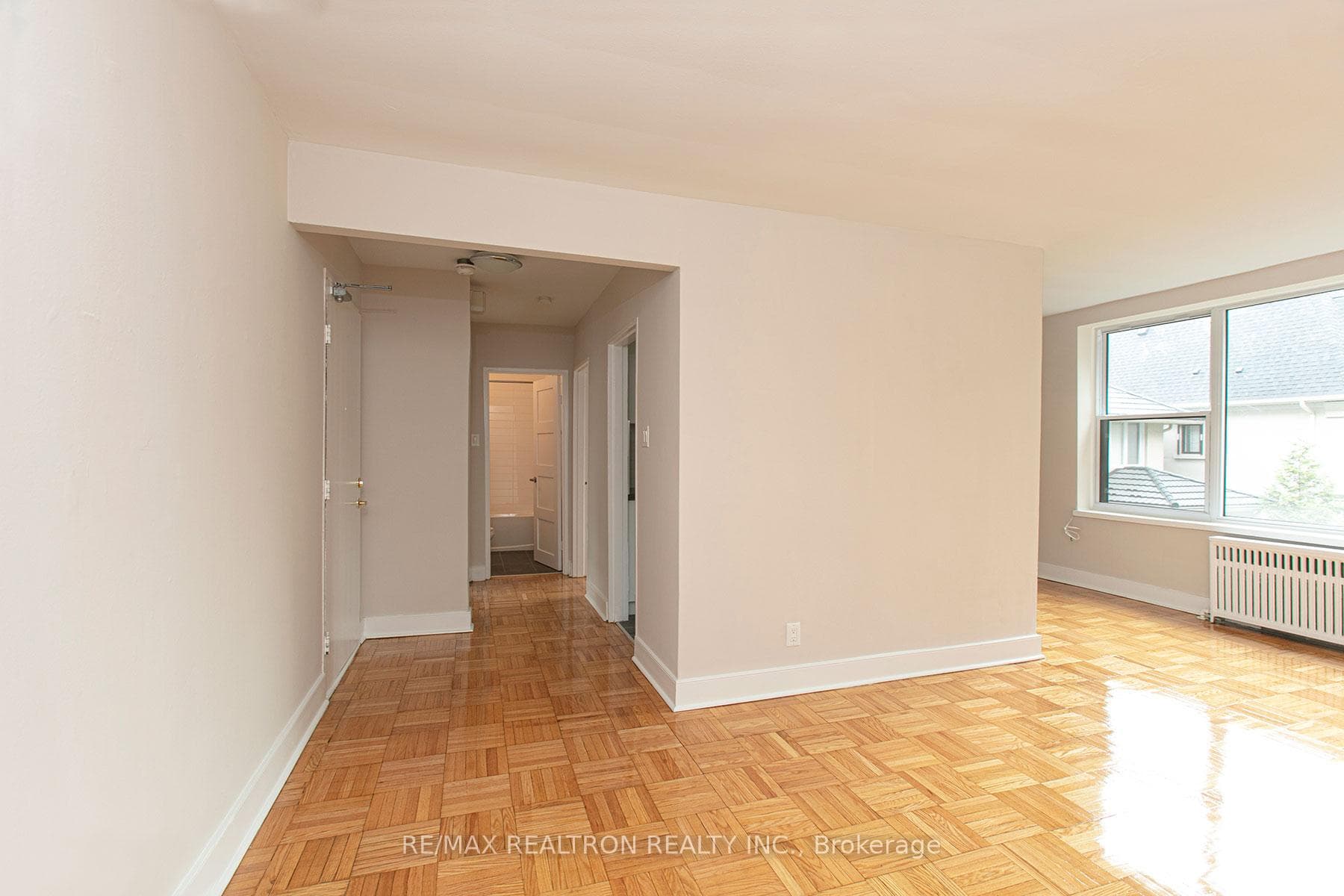 1545 Bathurst Street Unit 411, Forest Hill / Deer Park, ON M5P 3H6 - Photo 1