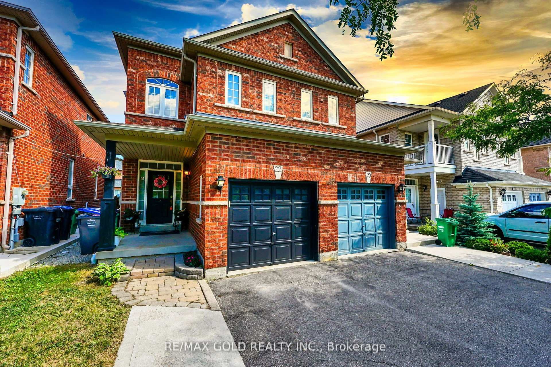 22 Nathaniel Crescent, Brampton, ON L6Y 5M5 - Photo 1