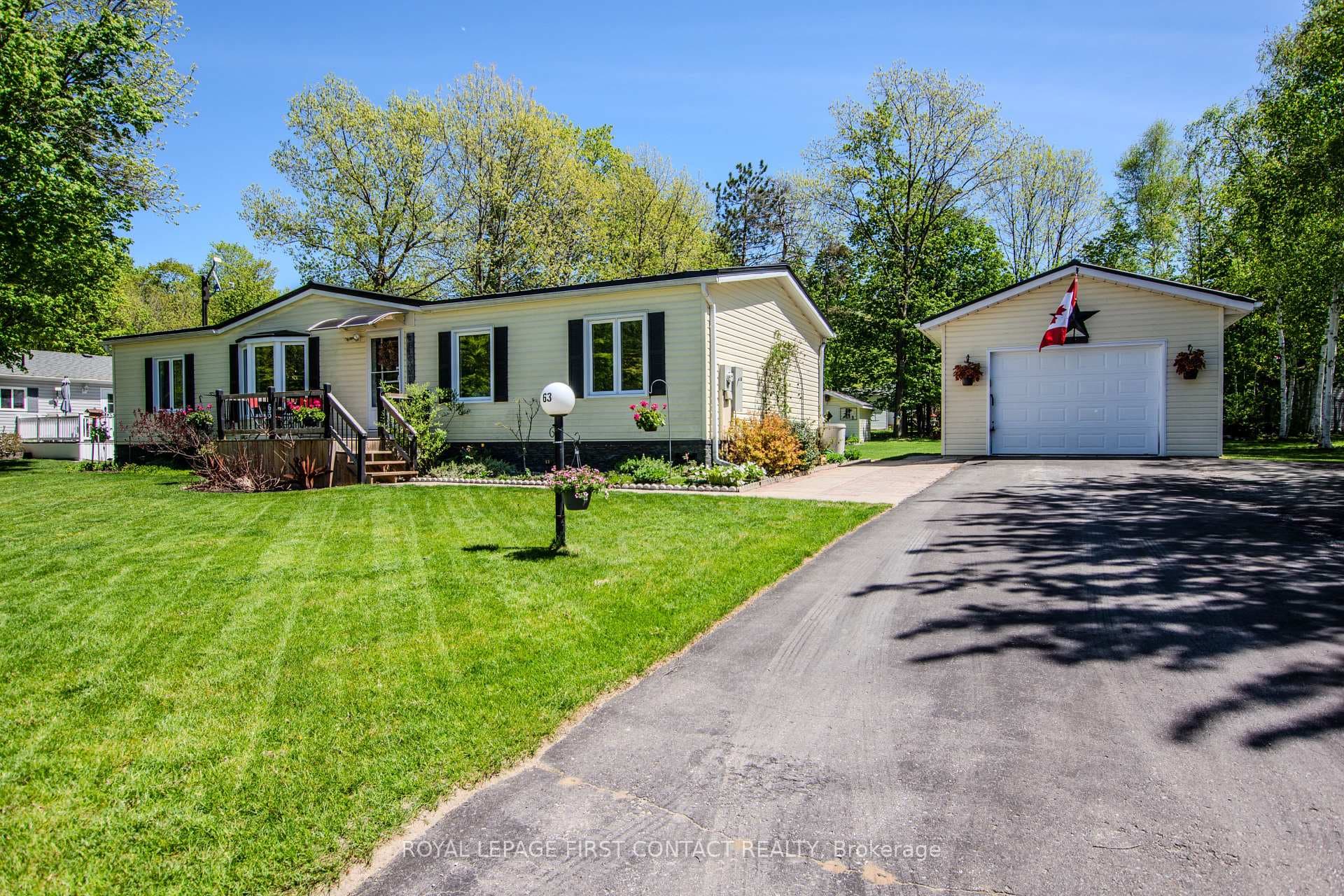 5411 Elliott Side Road Unit 63, Tay