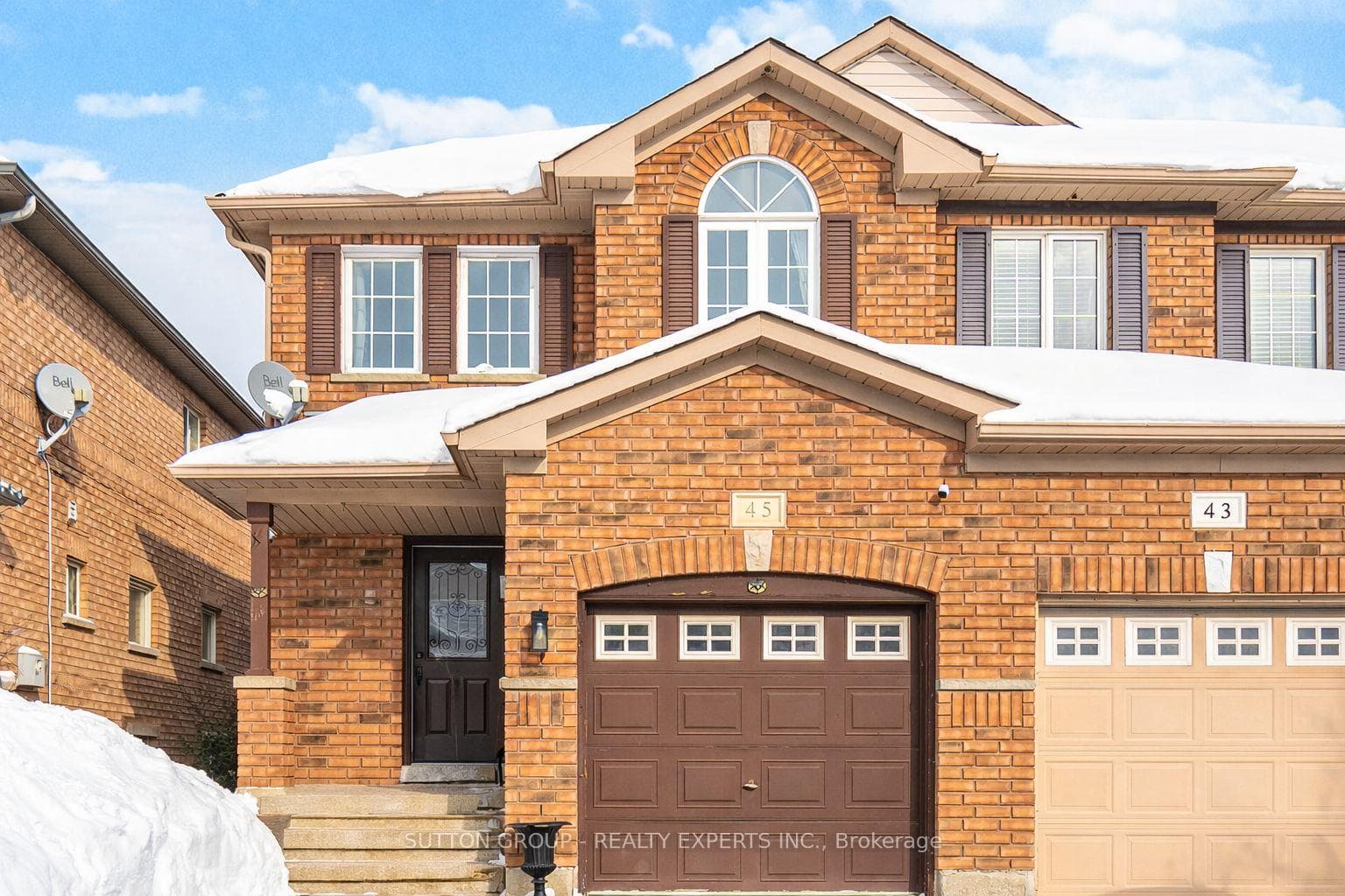 45 Ridgefield Court, Brampton, ON L6P 1B4 - Photo 1