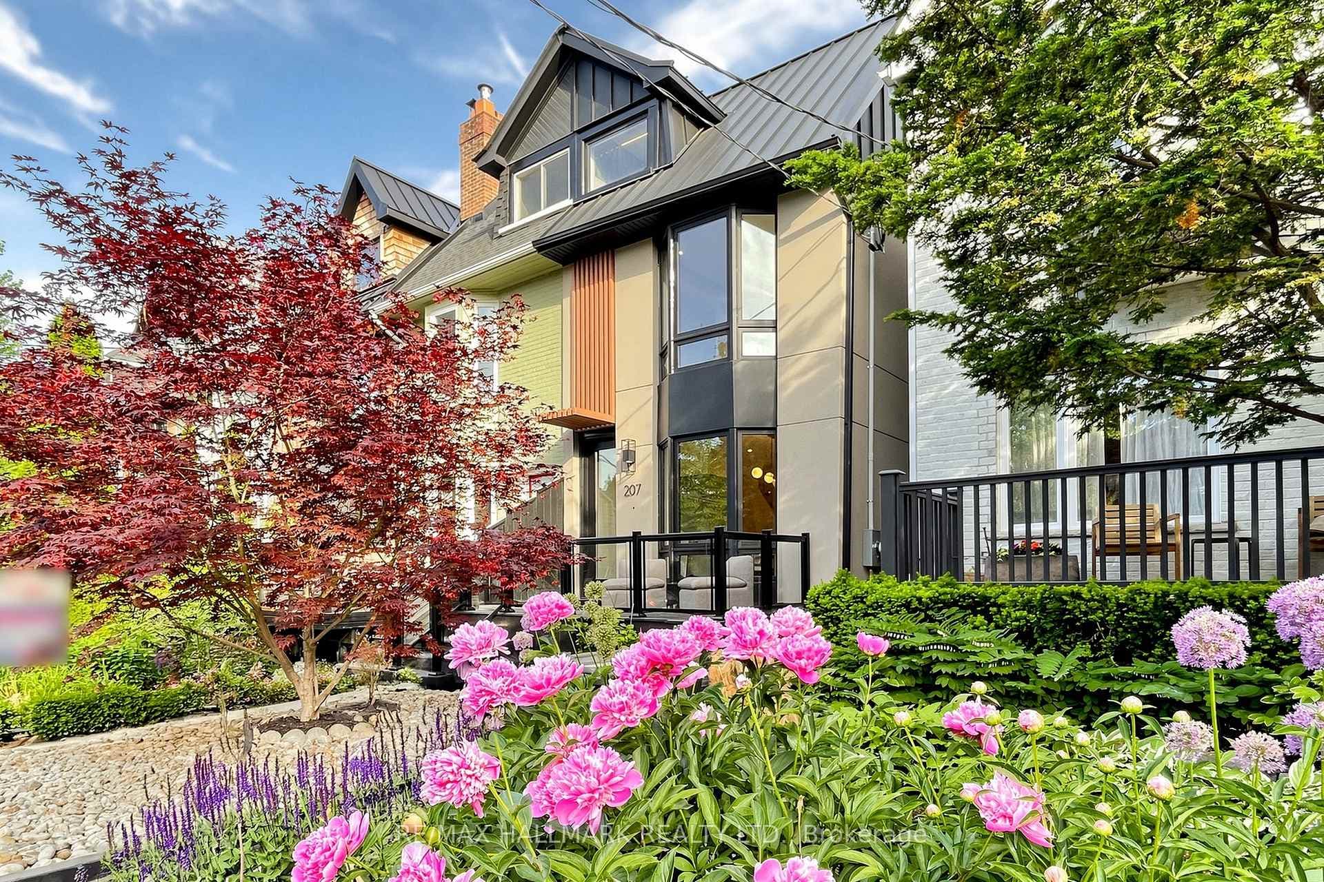 207 Victor Avenue, Riverdale / Leslieville, ON M4K 1B3 - Photo 1