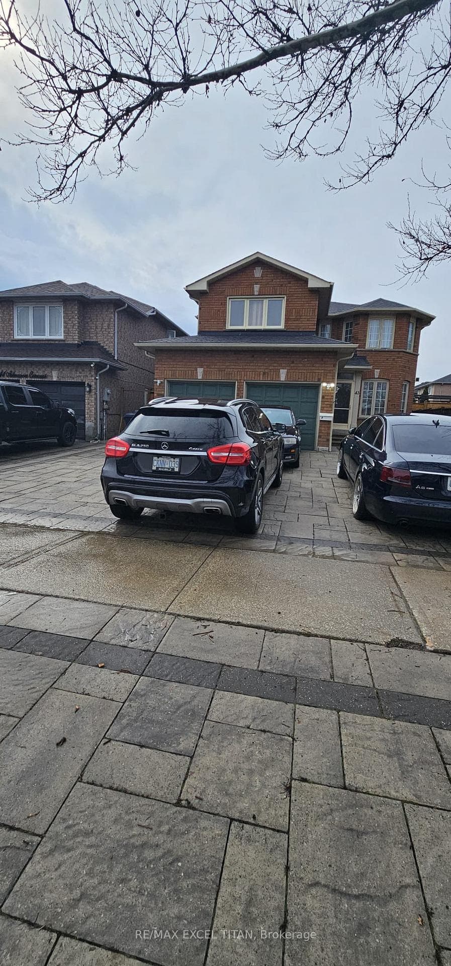 43 Arborview Crescent, Etobicoke (West Mall / Rexdale), ON M9W 7B3 - Photo 1