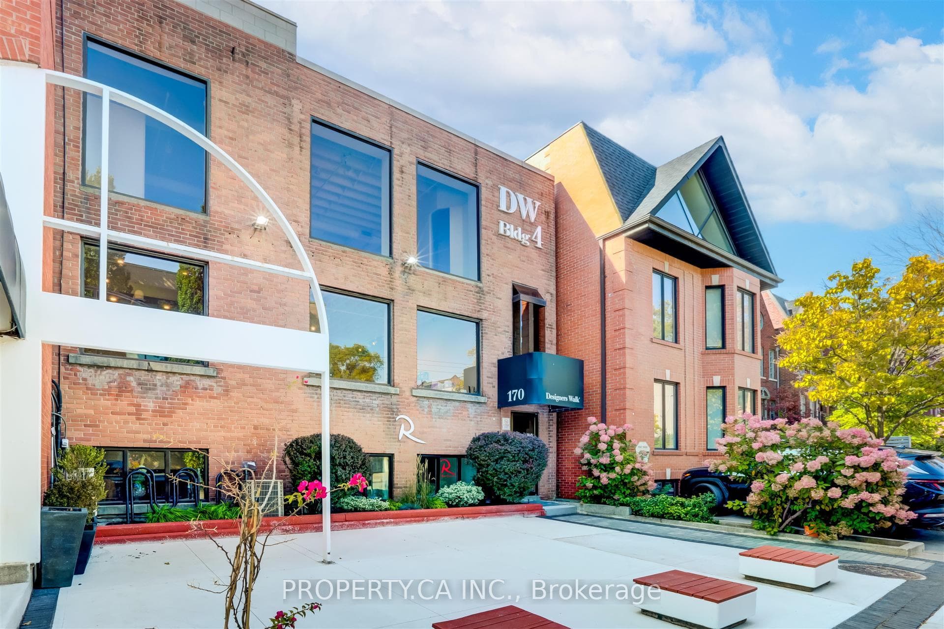 170 Bedford Road Unit 302, Annex / Yorkville / Summerhill, ON M5R 2K9 - Photo 1