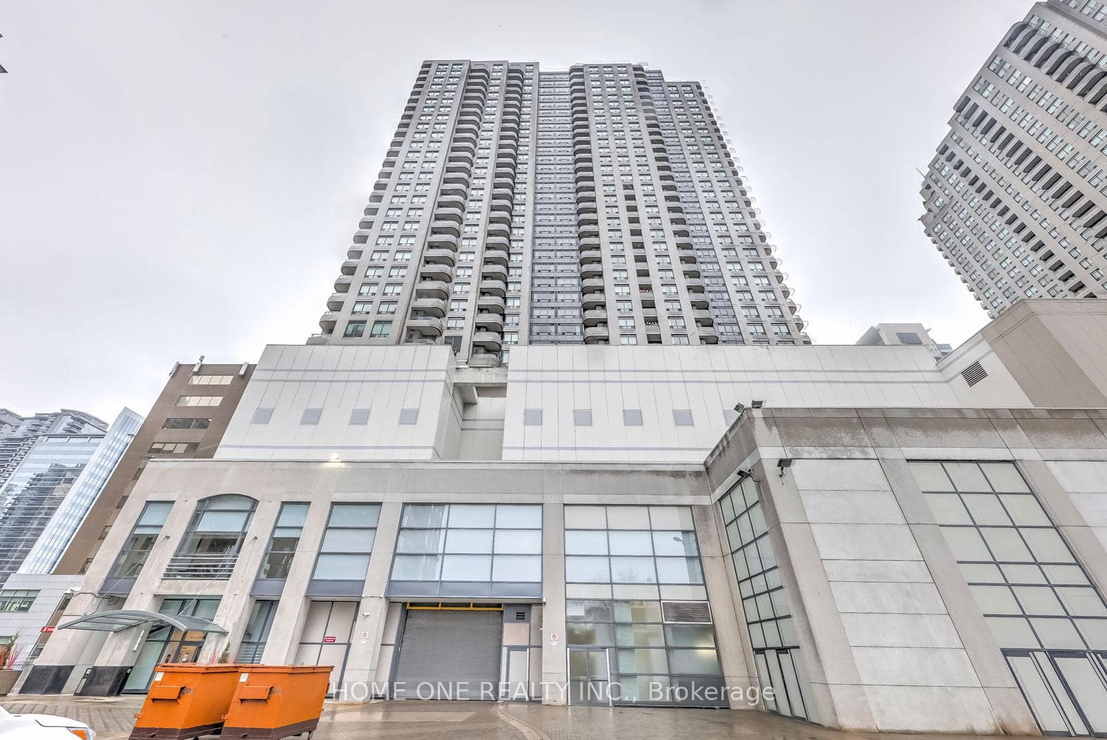 8 Hillcrest Avenue Unit 1715, Willowdale / Newtonbrook, ON M2N 3N5 - Photo 1