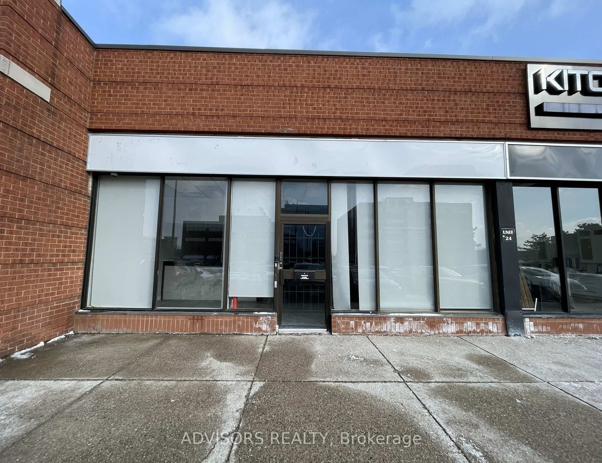 1170 Burnhamthorpe Road Unit 24, Mississauga, ON L5C 4E6 - Photo 1