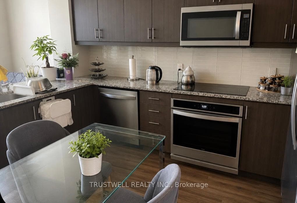 9618 Yonge Street Unit 1507, Richmond Hill, ON L4C 0X5 - Photo 1