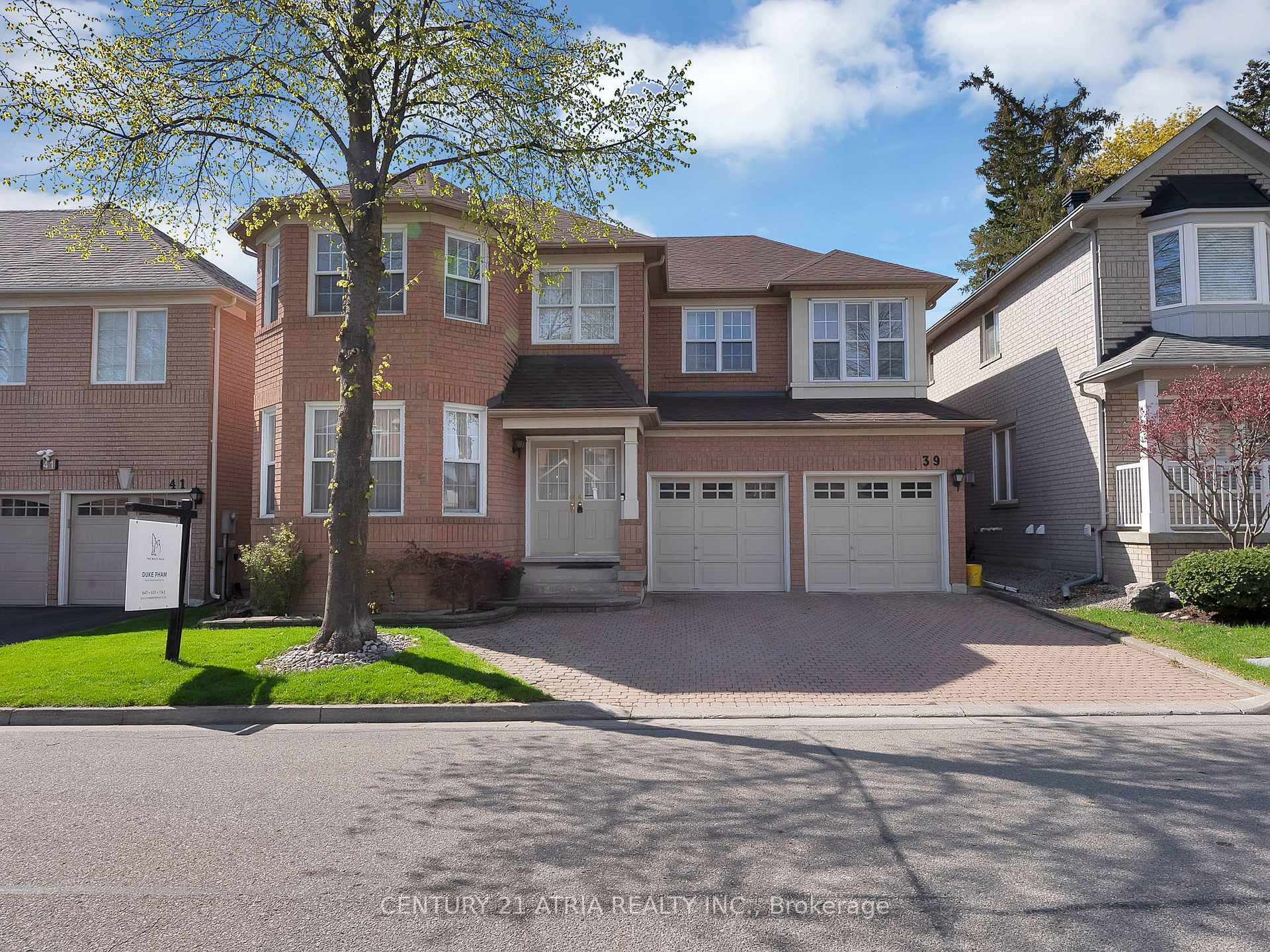 39 Saxony Drive, Markham, ON L6C 2G6 - Photo 1