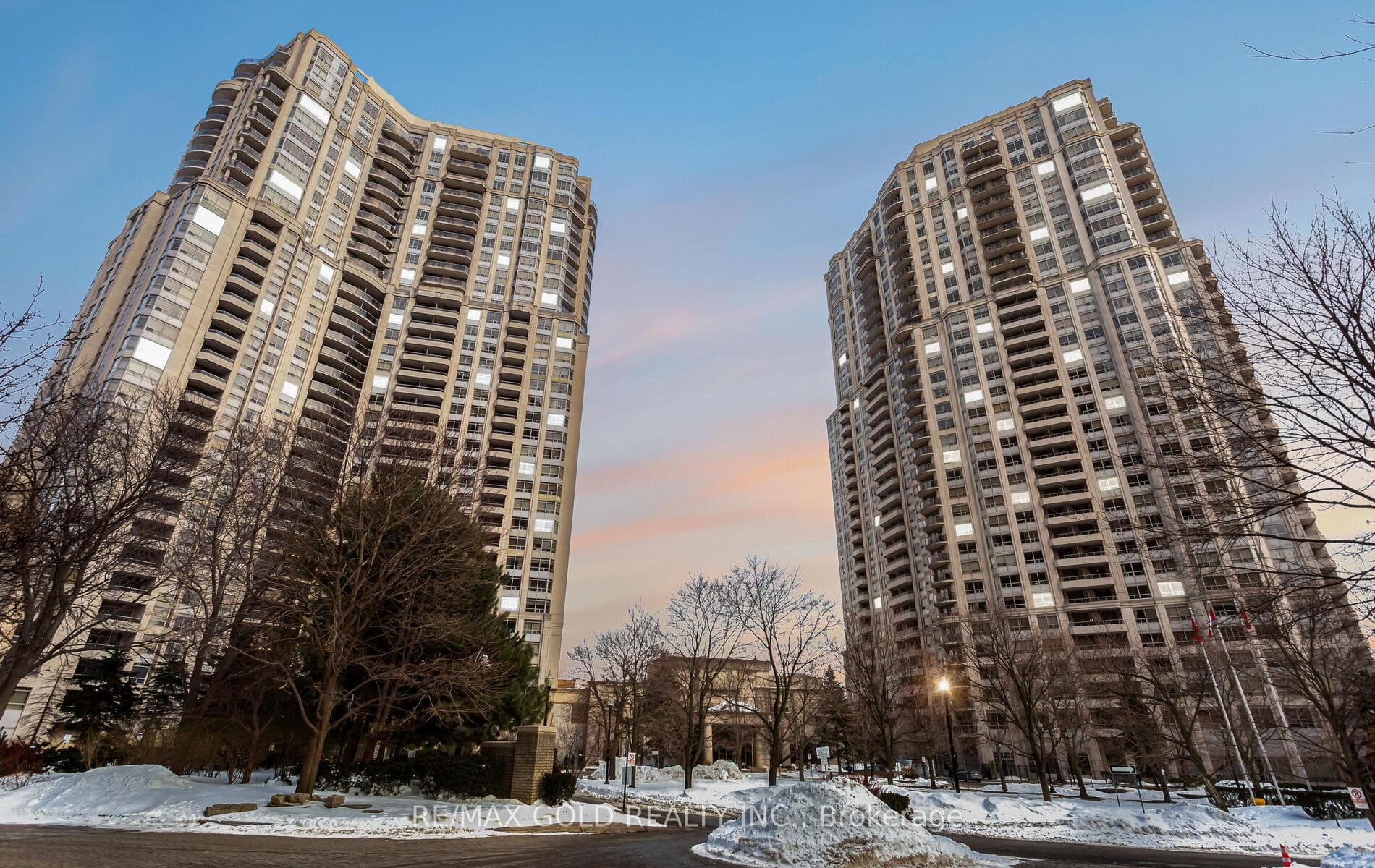 25 Kingsbridge Grdn Circle Unit 224, Mississauga, ON L5R 4B1 - Photo 1