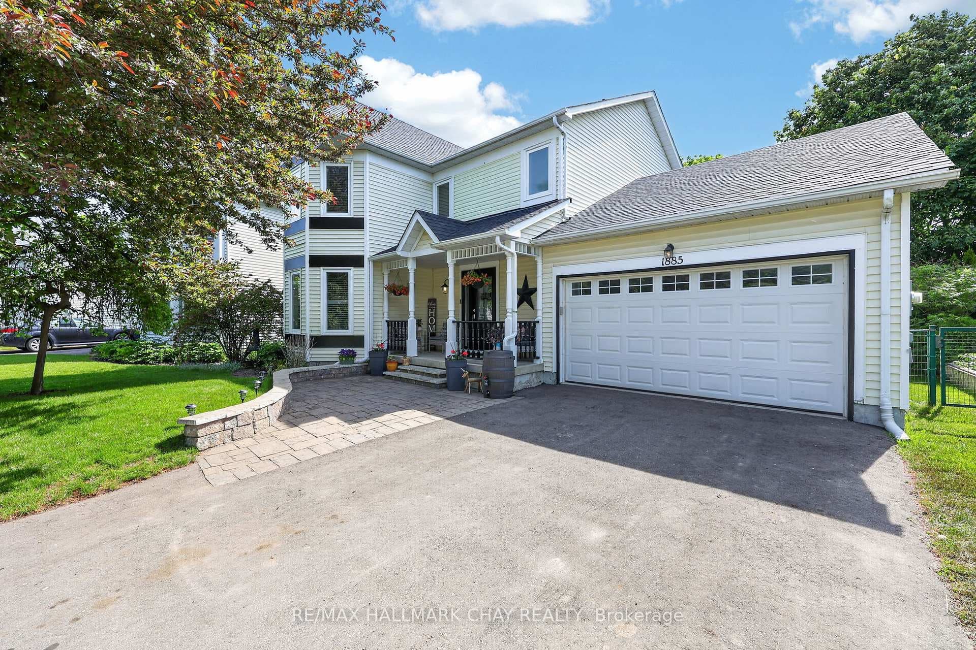 1885 Applewood Avenue, Innisfil, ON L9S 1W2 - Photo 1