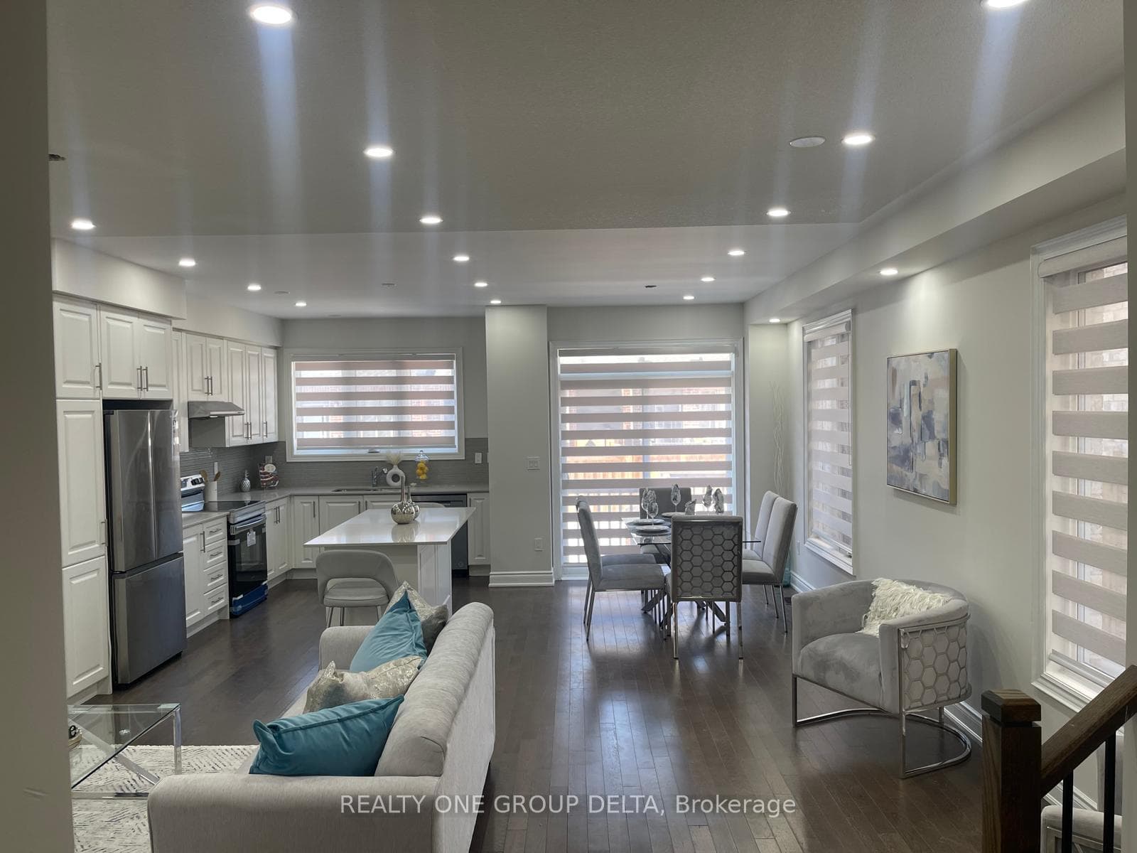 6 Quinton Ridge Unit ., Brampton, ON L6Y 0E3 - Photo 1