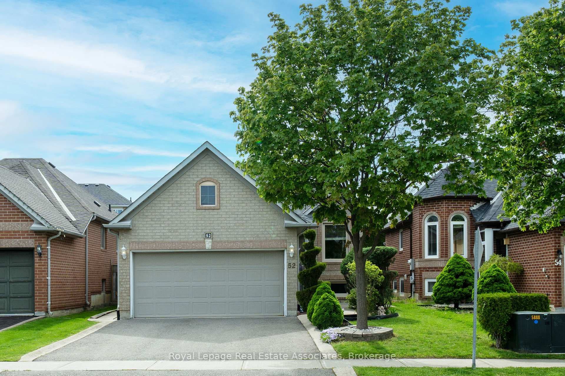 52 Royal Orchard Drive, Brampton