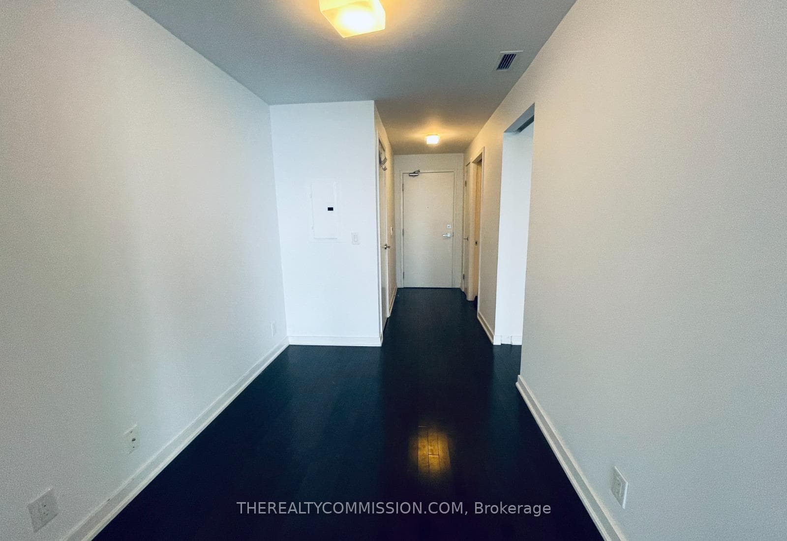 14 York Street Unit 4104, Downtown Toronto / Waterfront, ON M5J 0B1 - Photo 1