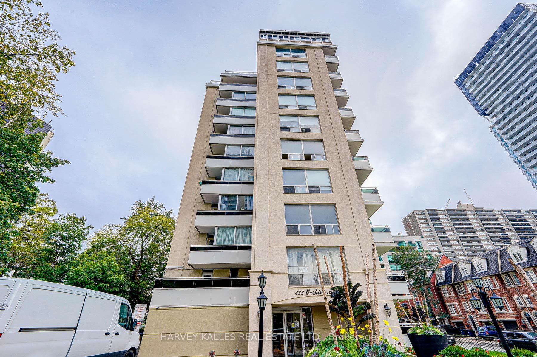 133 Erskine Avenue Unit 701, Leaside / Davisville, ON M4P 1Y8 - Photo 1