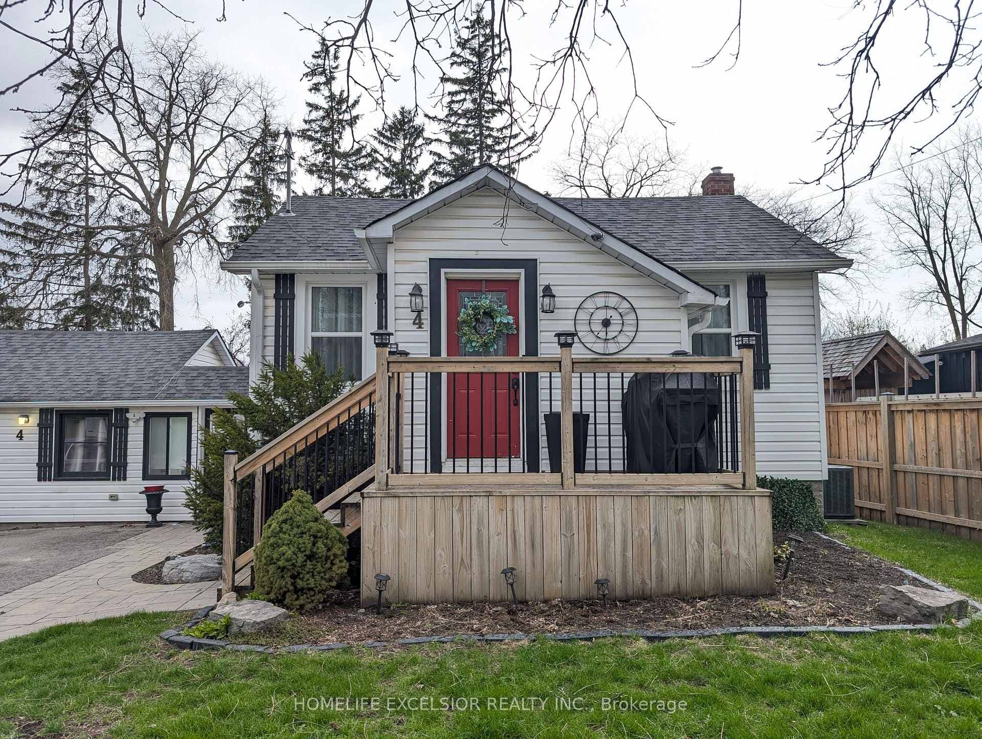 4 Albert Street, Whitchurch-Stouffville