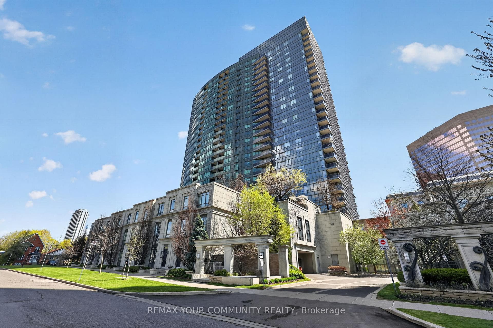 25 Greenview Avenue Unit 622, Thornhill / Willowdale, ON M2M 0A5 - Photo 1