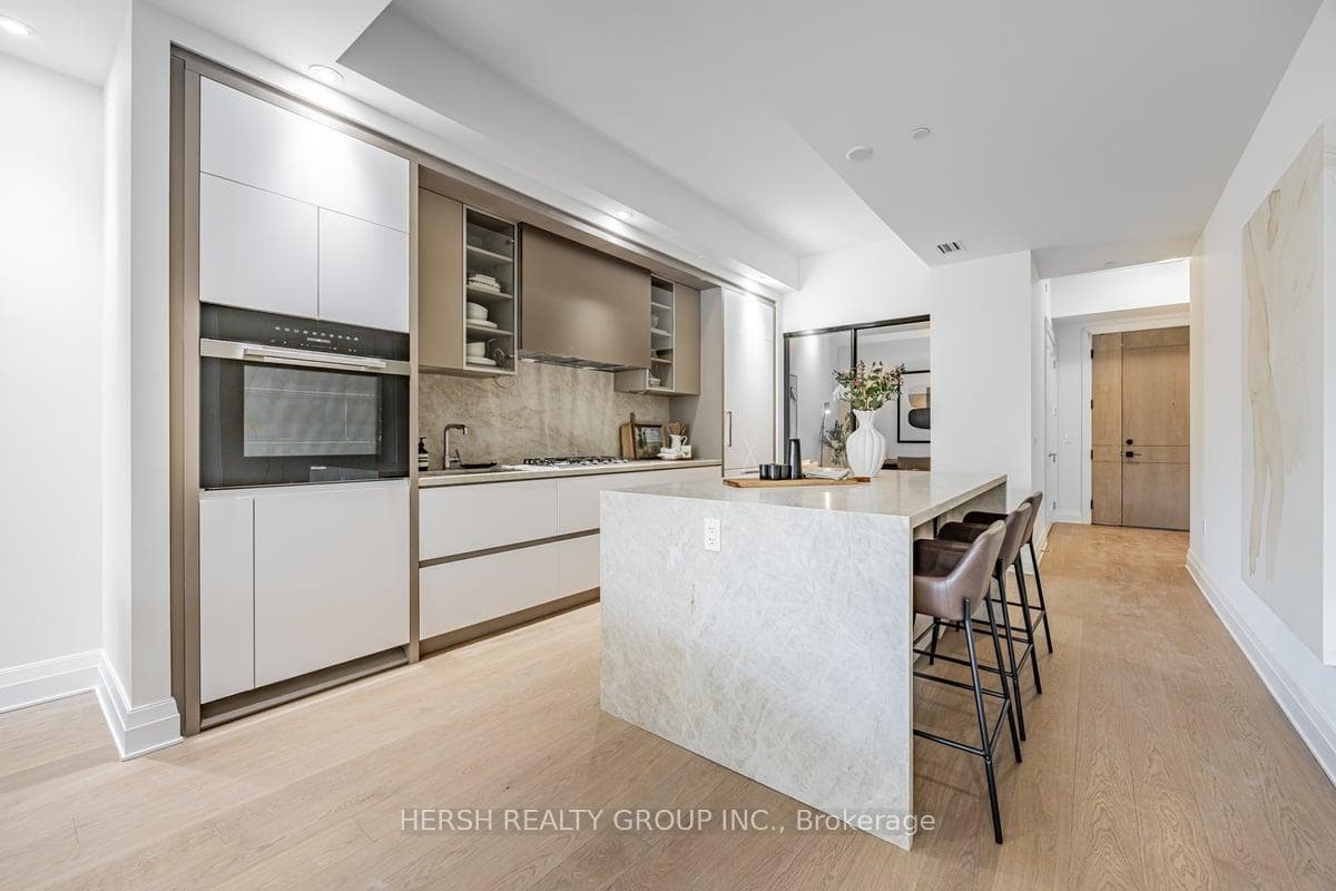 2 Forest Hill Road Unit 209, Annex / Yorkville / Summerhill, ON M4V 2L3 - Photo 1