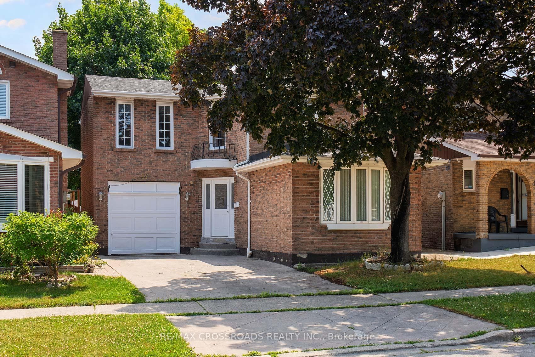 17 Brownridge Crescent, Etobicoke (West Mall / Rexdale), ON M9V 4M5 - Photo 1