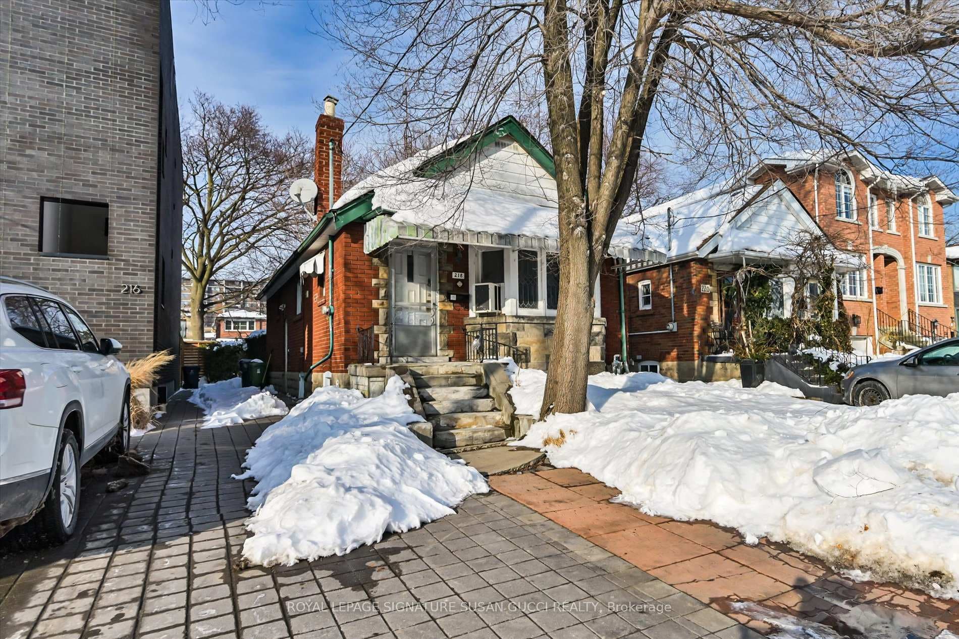218 Floyd Avenue, Danforth / East York, ON M4J 2J1 - Photo 1