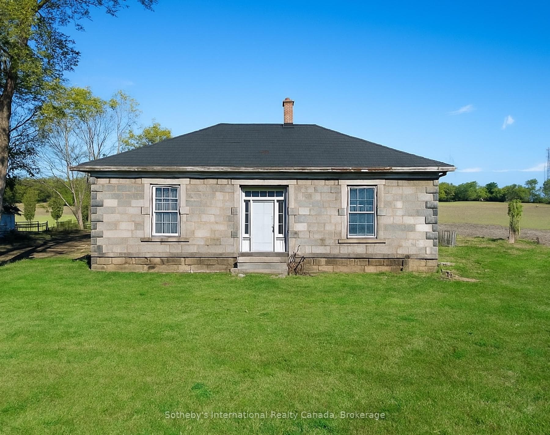 343 Blue Lake Road, Brant