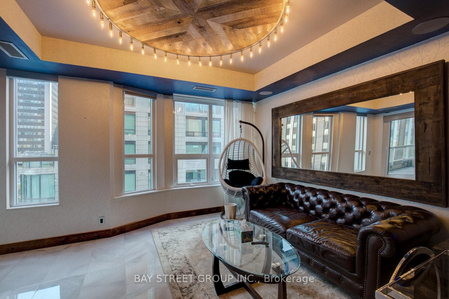 68 Yorkville Avenue Unit 301, Annex / Yorkville / Summerhill, ON M5R 3V7 - Photo 1