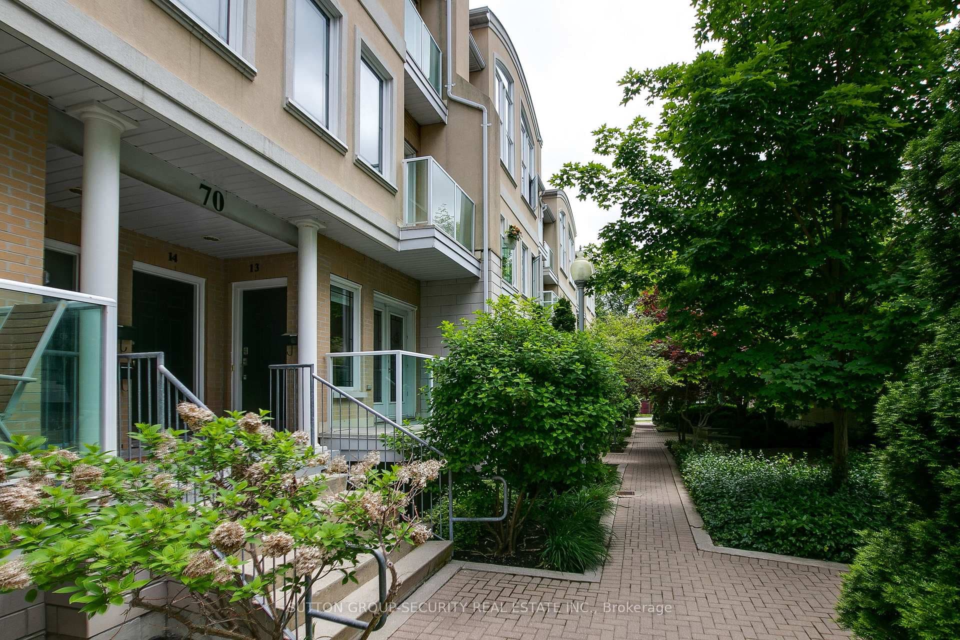 70 Byng Avenue Unit 13, Toronto C14